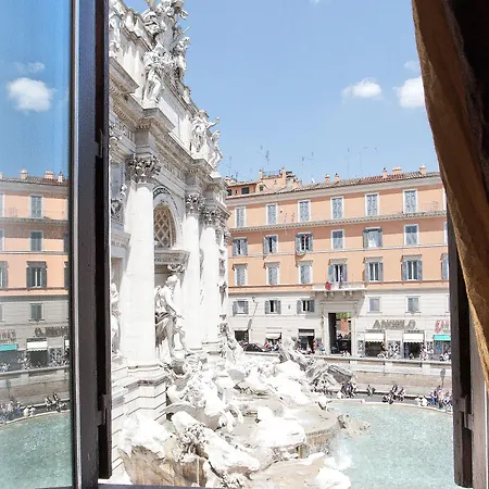 شقة In Trevi Fouintain View روما