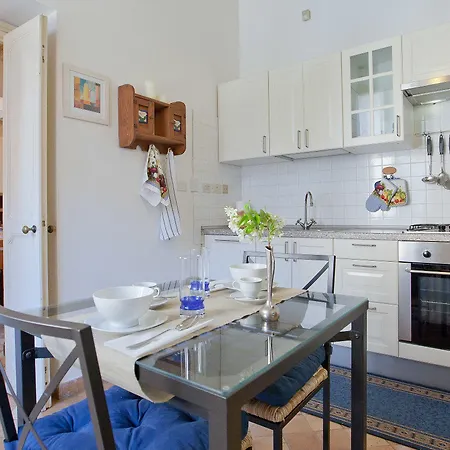 شقة In Trevi Fouintain View *