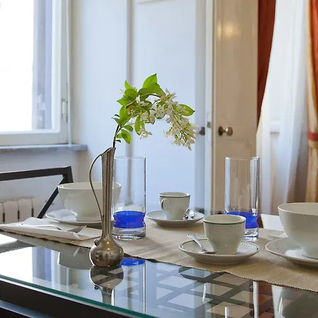 شقة In Trevi Fouintain View روما